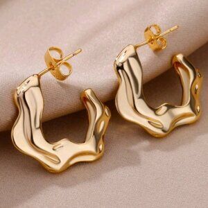 NEW!! Gold Plated Abstract Minimalist Wave Half Hoop Post Earrings